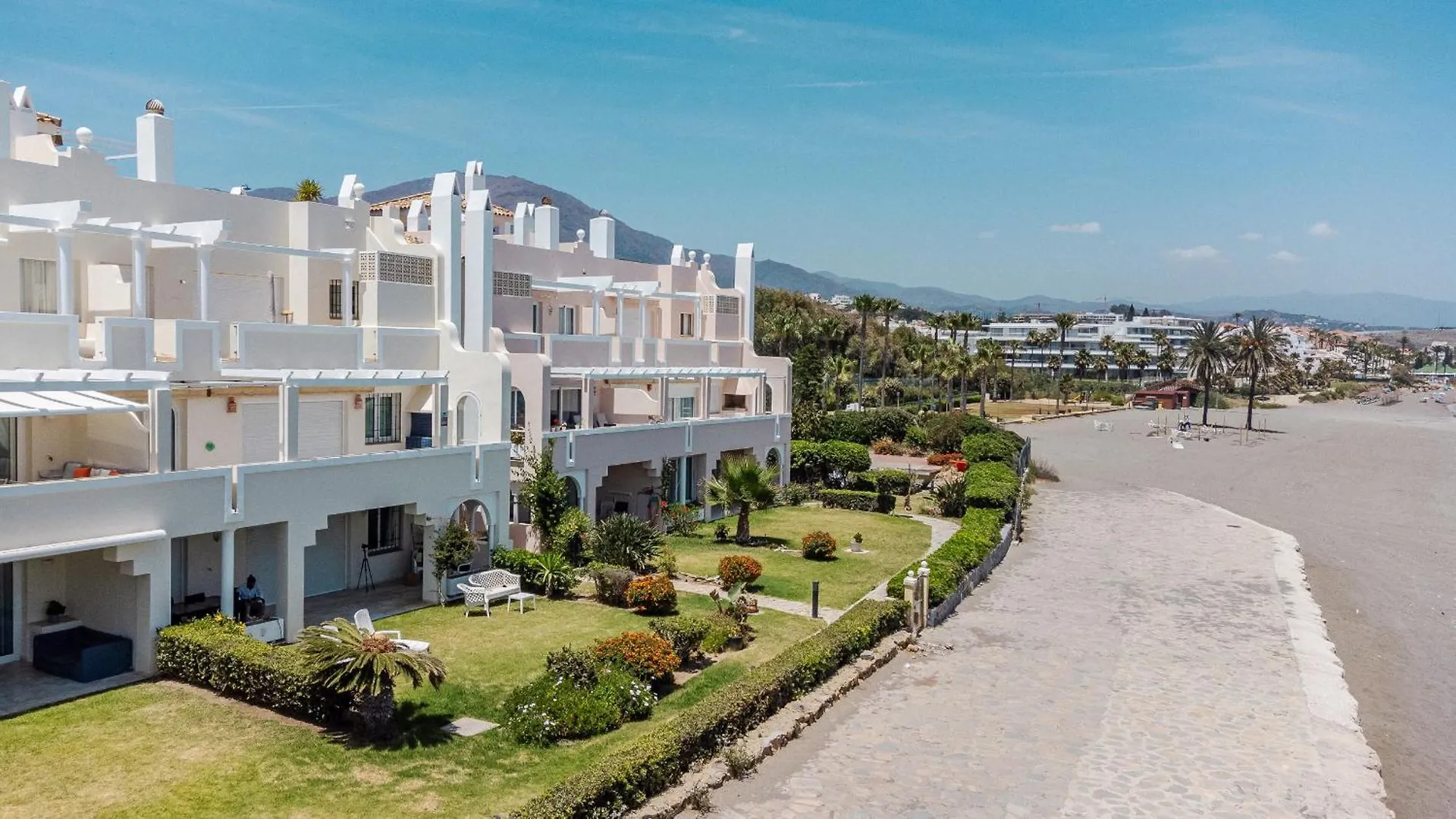 41 Front Row Beach Panoramic Sea View In Estepona Apartment