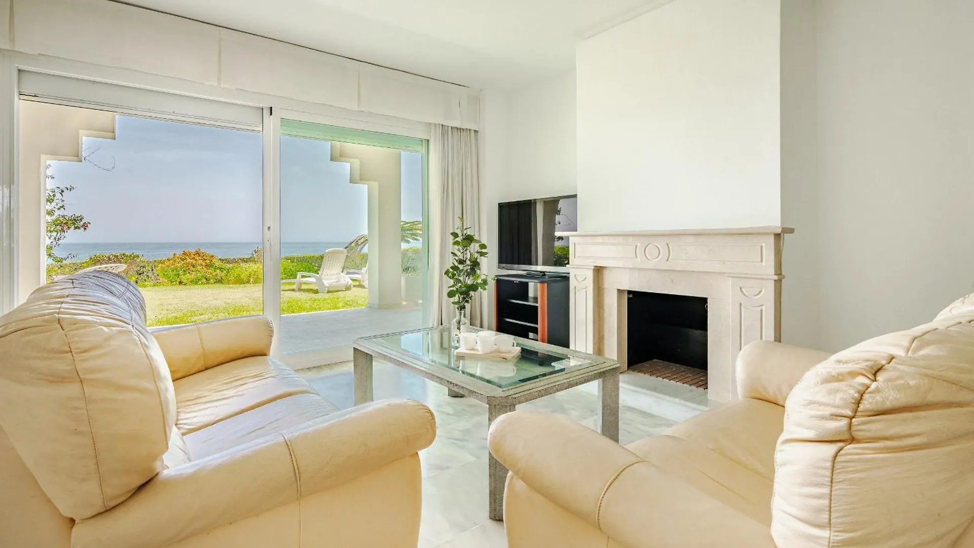 41 Front Row Beach Panoramic Sea View In Estepona Apartment 0*,  Spain