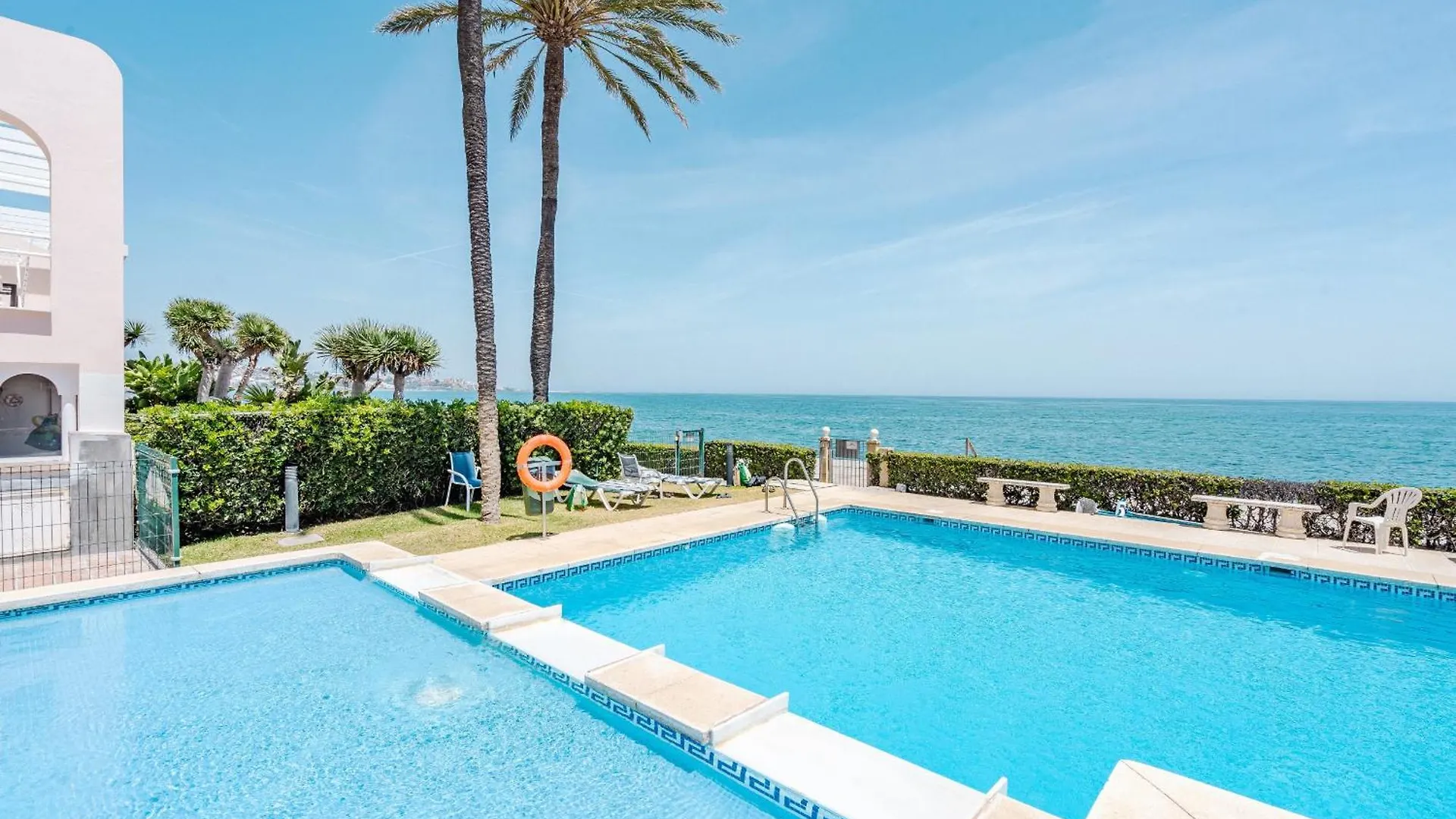 41 Front Row Beach Panoramic Sea View In Estepona Apartment Spain